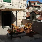 & Lasta Сплит