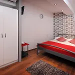 & Lasta Апартаменты *