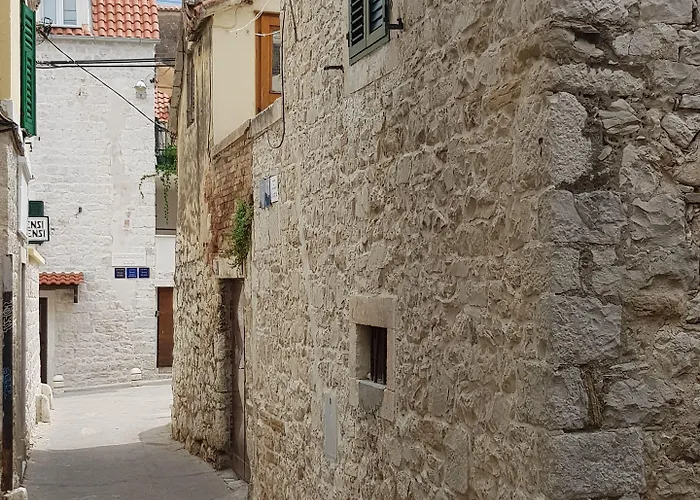 & Lasta Split