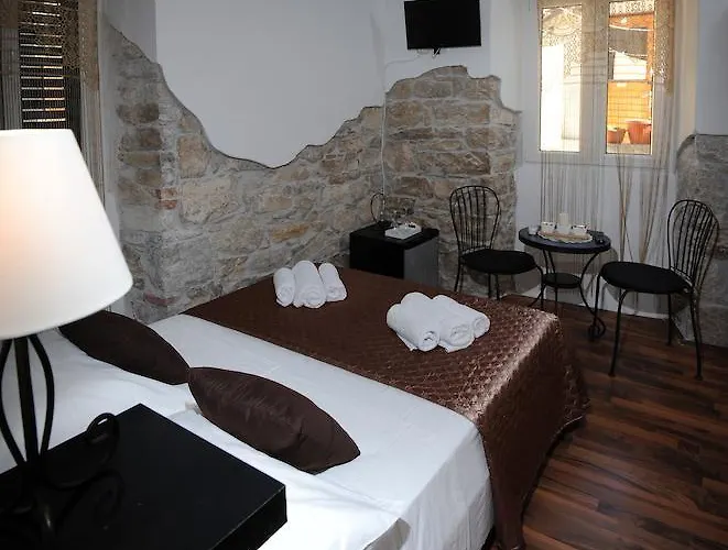 & Lasta Split